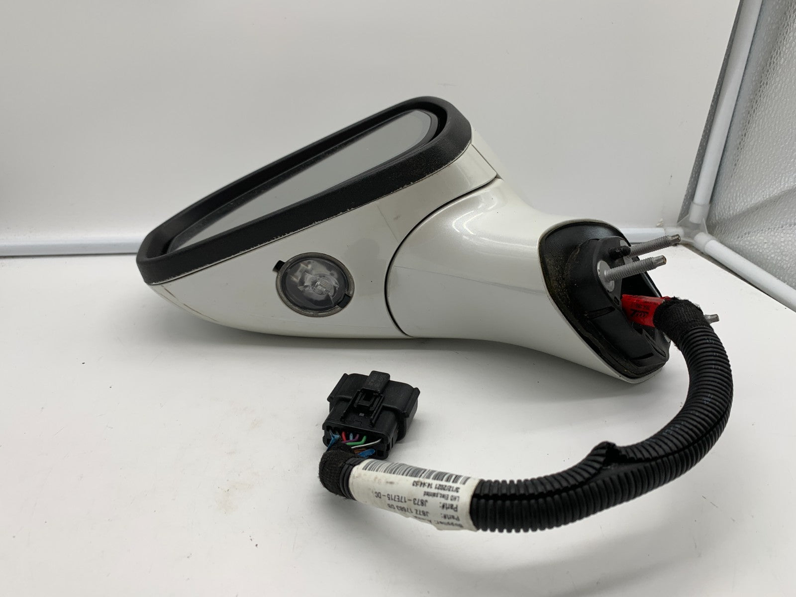 2019-2020 Ford Fusion Driver Side View Power Door Mirror White BSA OEM C04B38003