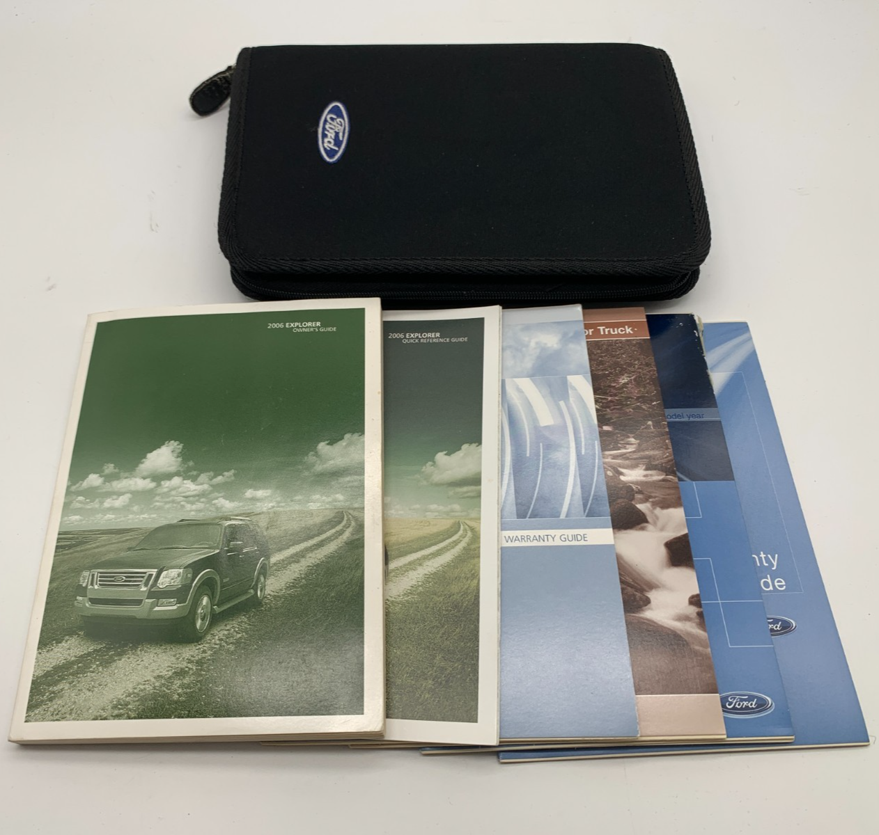 2006 Ford Explorer Owners Manual Set with Case OEM B03B24018