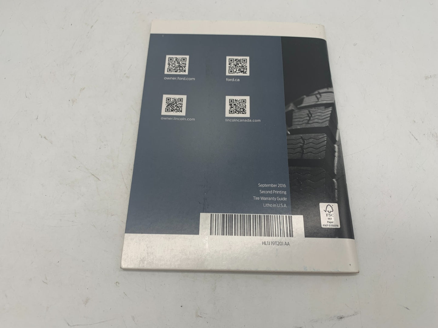 2017 Ford Taurus Owners Manual Set with Case OEM A01B12010
