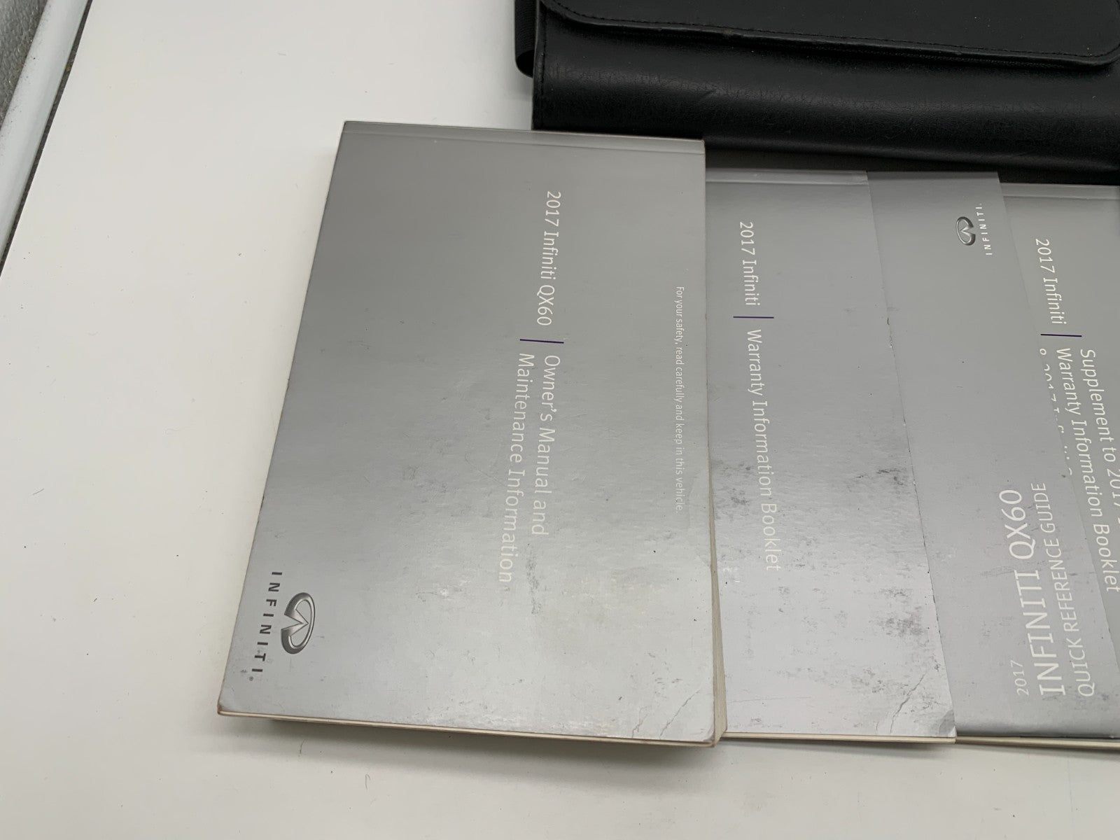 2017 Infiniti QX60 QX 60 Owners Manual Set with Case OEM B04B25012