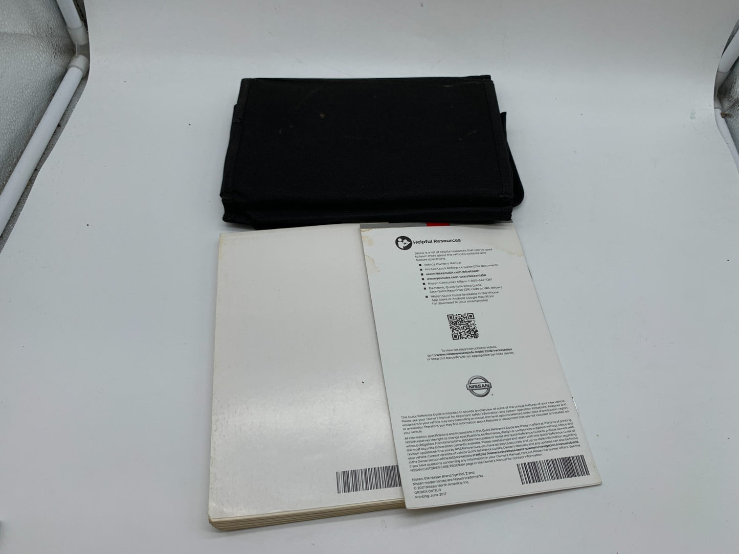 2018 Nissan Versa Sedan Owners Manual Set with Case OEM B02B32040