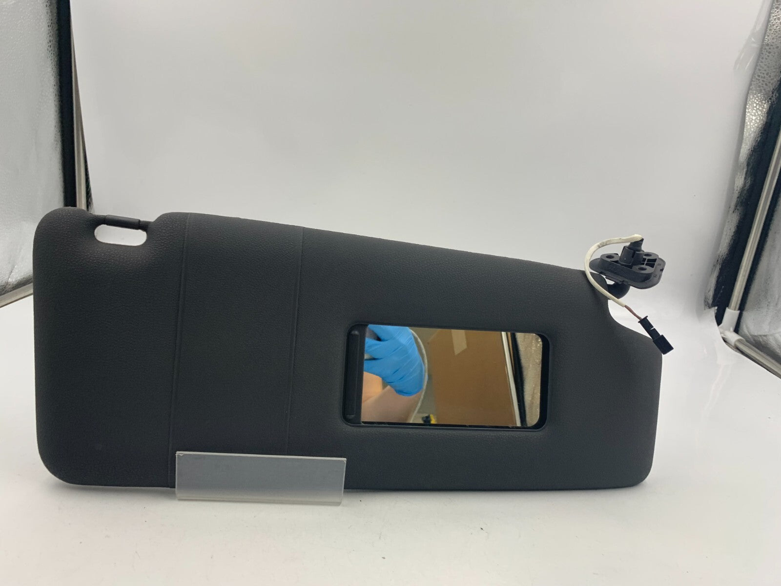 2004-2005 BMW X3 Passenger Sun Visor Charcoal Illuminated OEM A01B25083