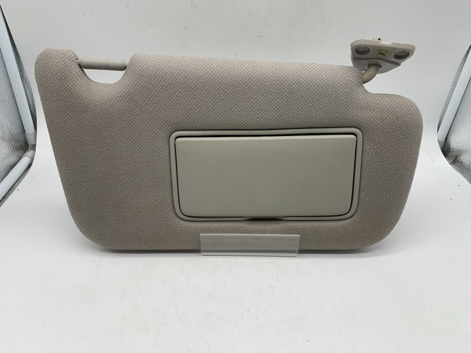 2013-2019 Nissan Sentra Passenger Sun Visor Gray OEM E02B18001