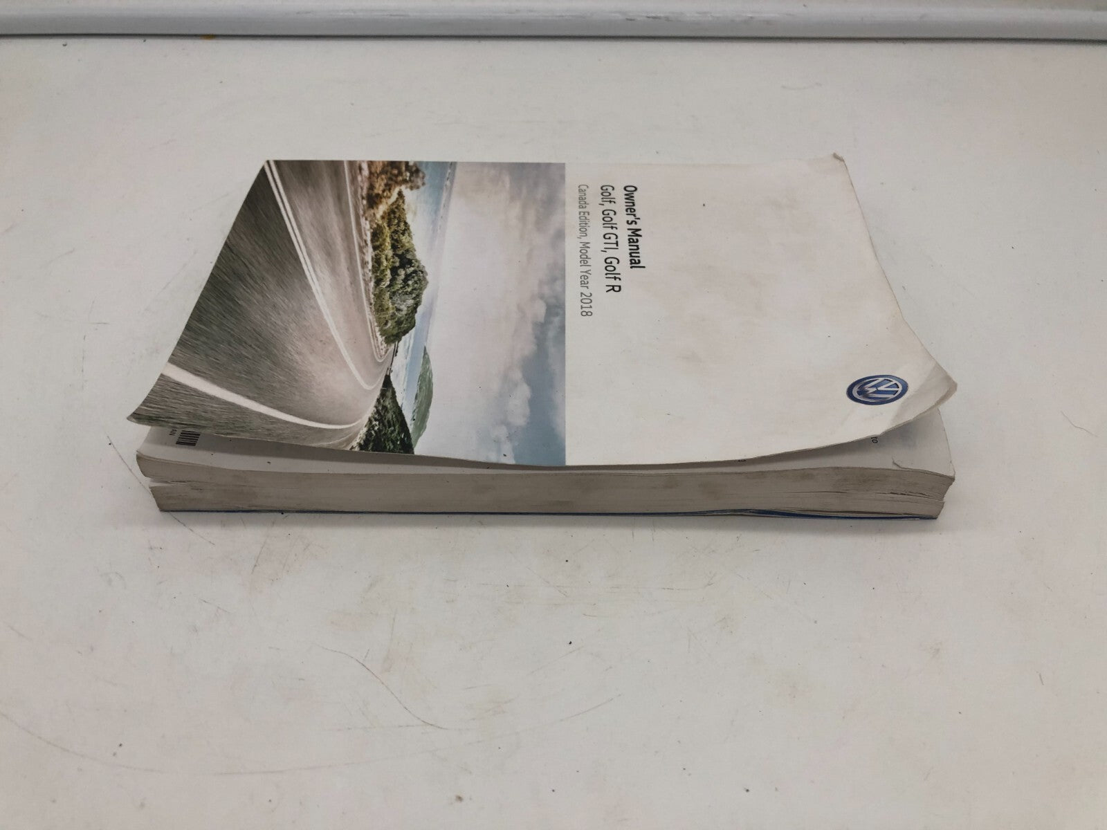 2018 Volkswagen Golf GTI Owners Manual OEM C02B40012