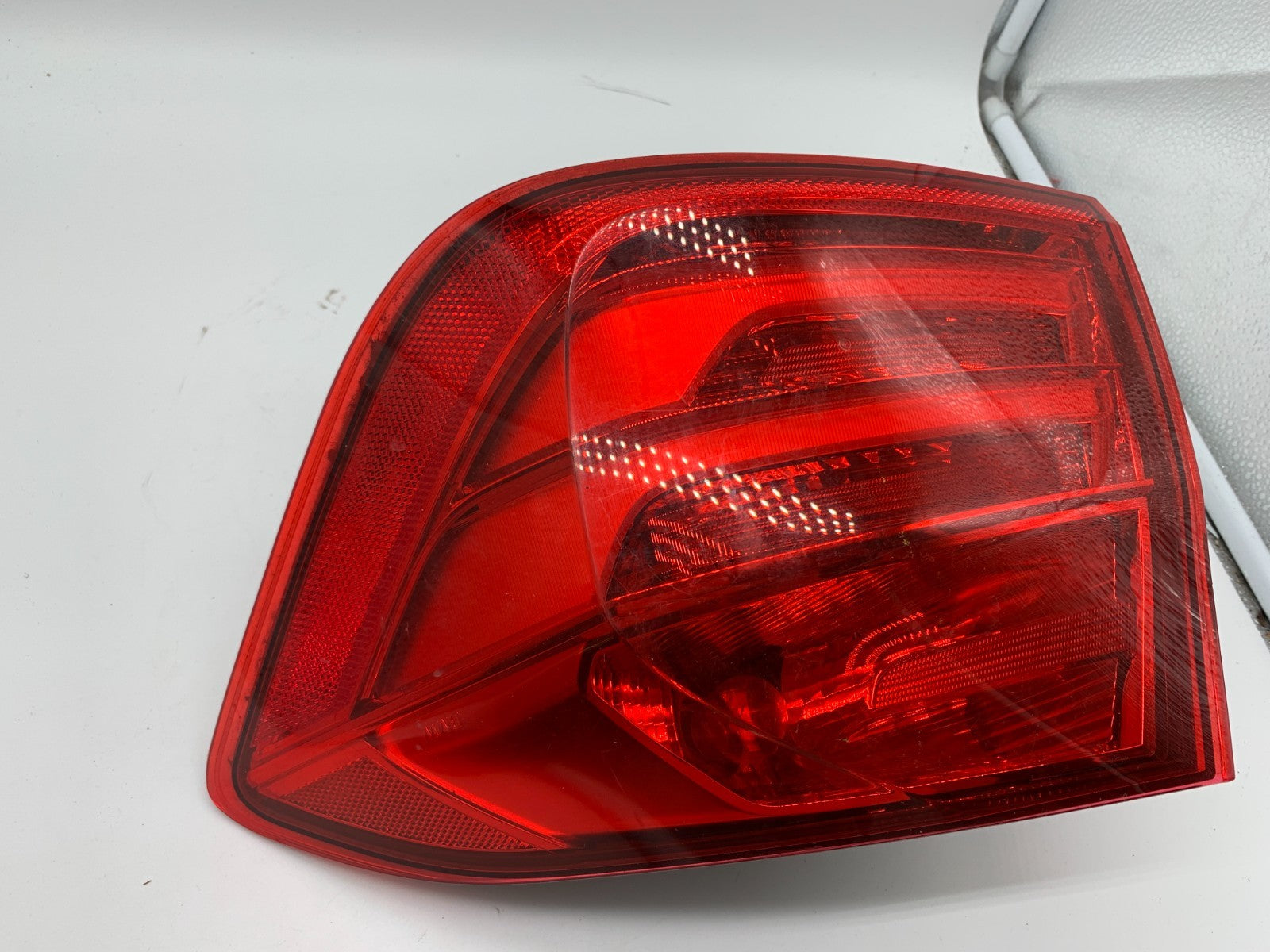 2012-2015 BMW 320 Passenger Side Tail Light Taillight OEM D02B68003
