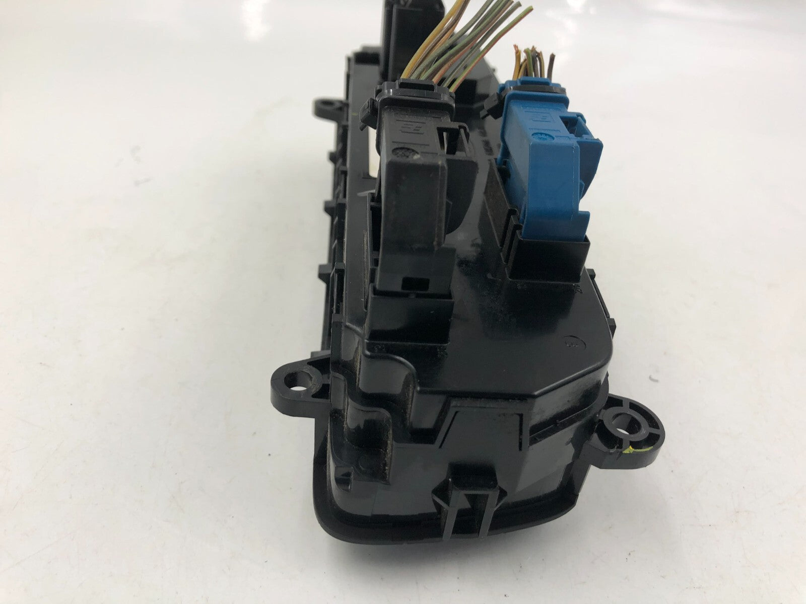 2015-2018 Ford Focus AC Heater Climate Control Unit OEM C02B52011