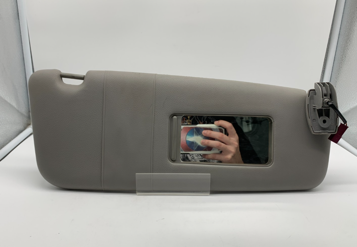 2004-2007 BMW 530i Passenger Sun Visor Gray OEM B04B27004