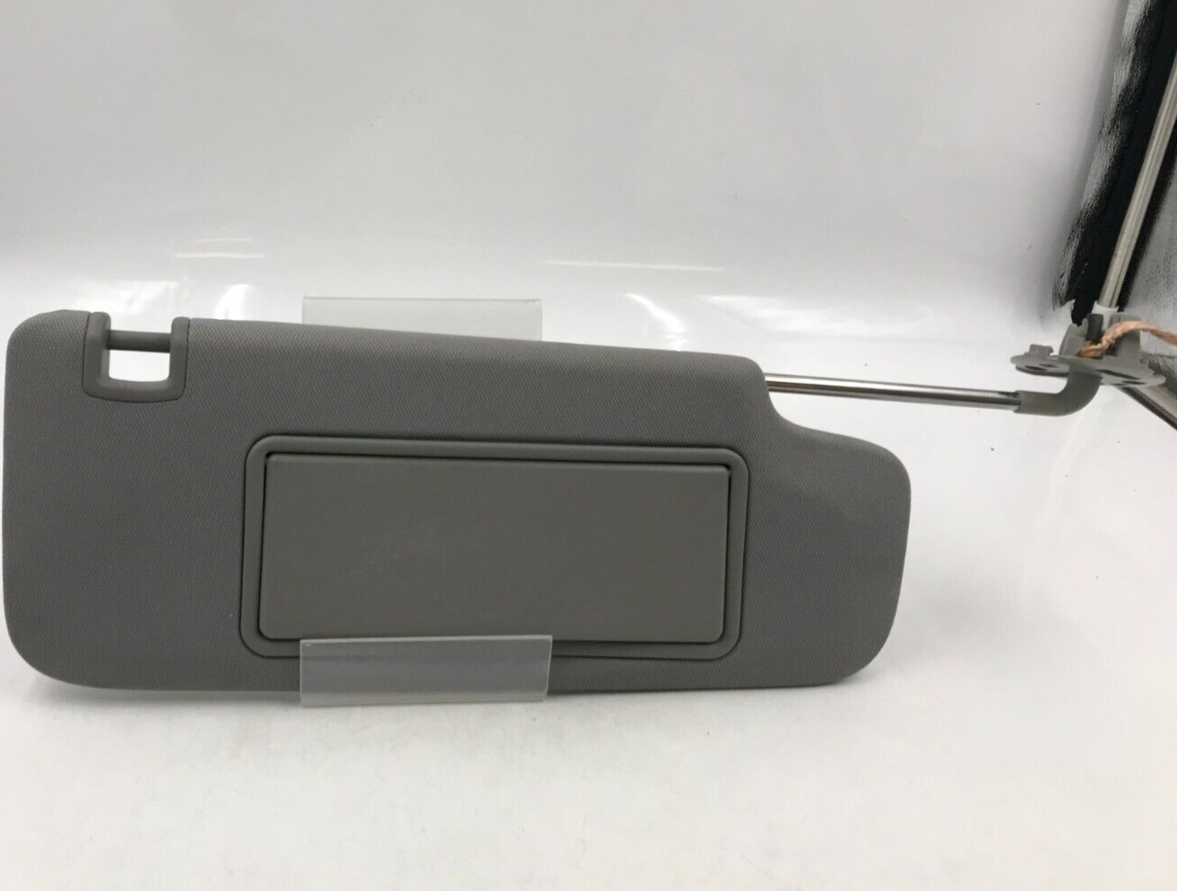 2016-2023 Chevrolet Malibu Passenger Sun Visor Illuminated OEM C03B26031