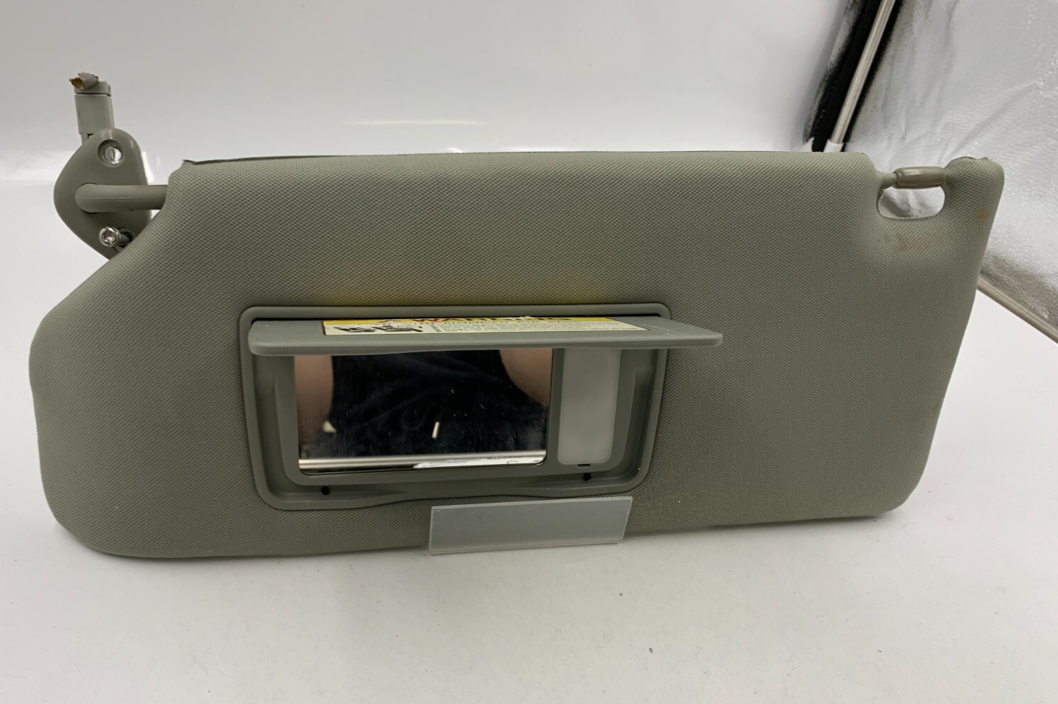2006-2010 Honda Odyssey Driver Sun Visor Gray Illuminated OEM E01B38062