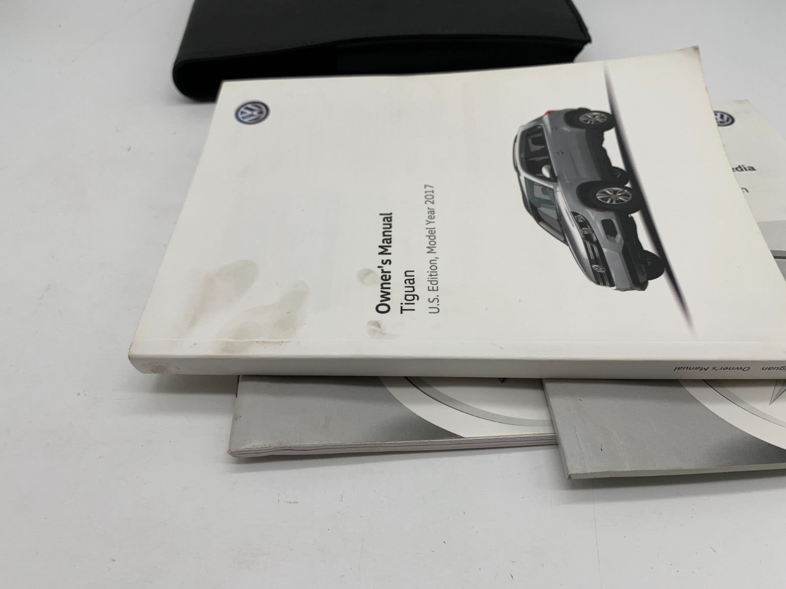 2017 Volkswagen Tiguan Owners Manual Set with Case OEM