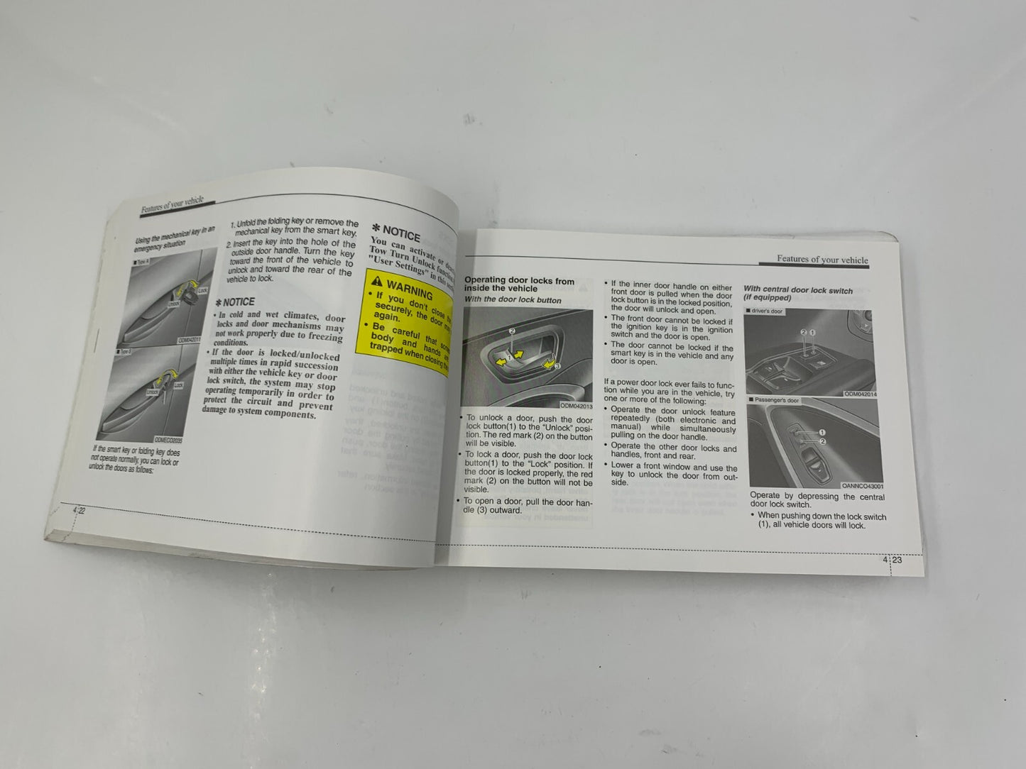 2014 Hyundai Santa FE Sport Owners Manual OEM C04B68008