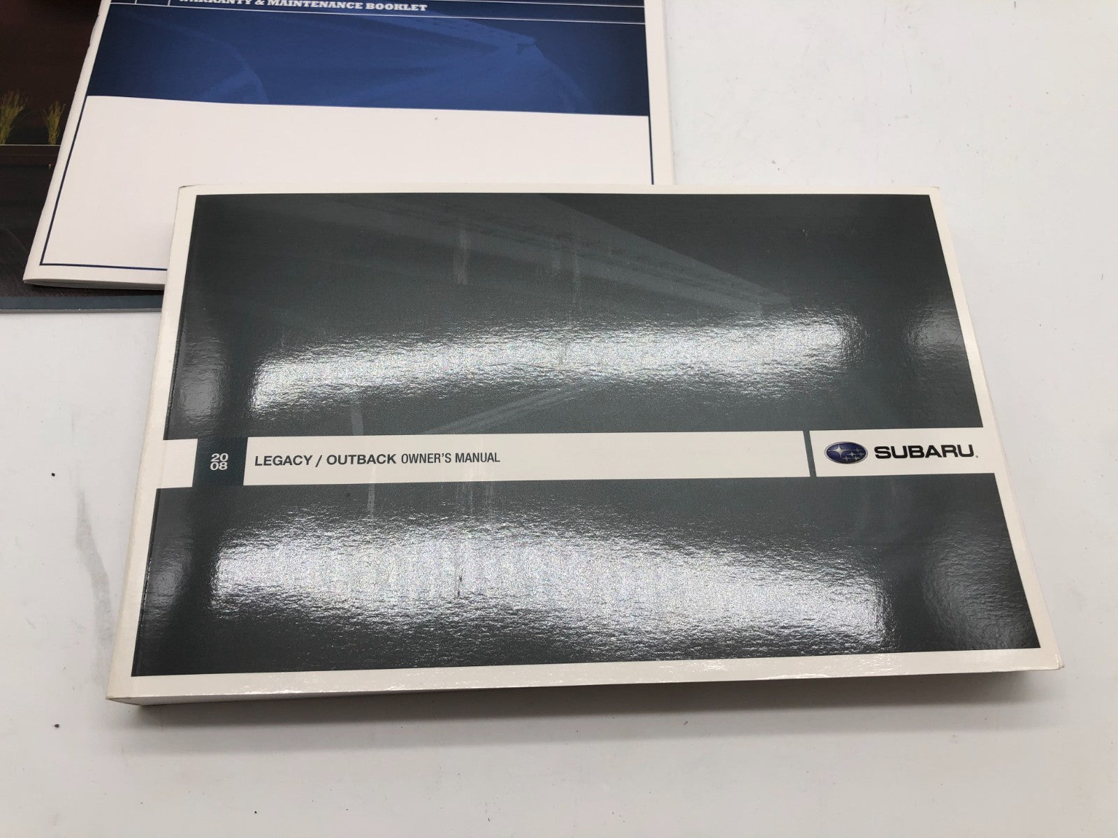 2008 Subaru Legacy Owners Manual Set with Case OEM B04B32089
