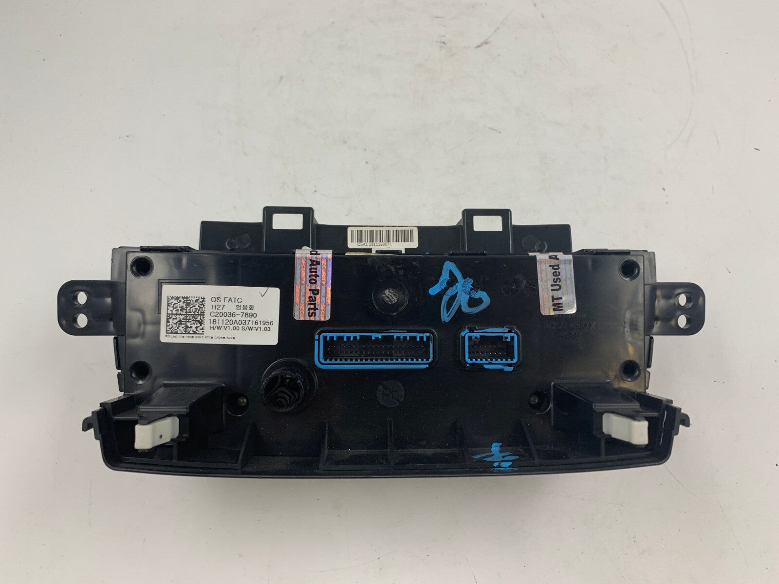 2018-2021 Hyundai Kona AC Heater Climate Control Temperature Unit OEM C03B66024