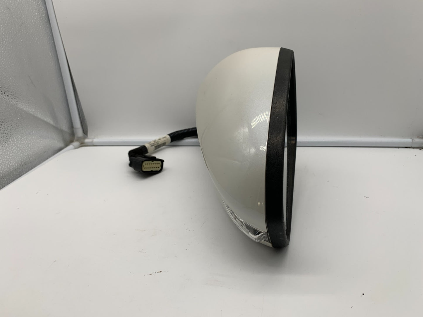 2019-2020 Ford Fusion Driver Side View Power Door Mirror White BSA OEM C03B70010