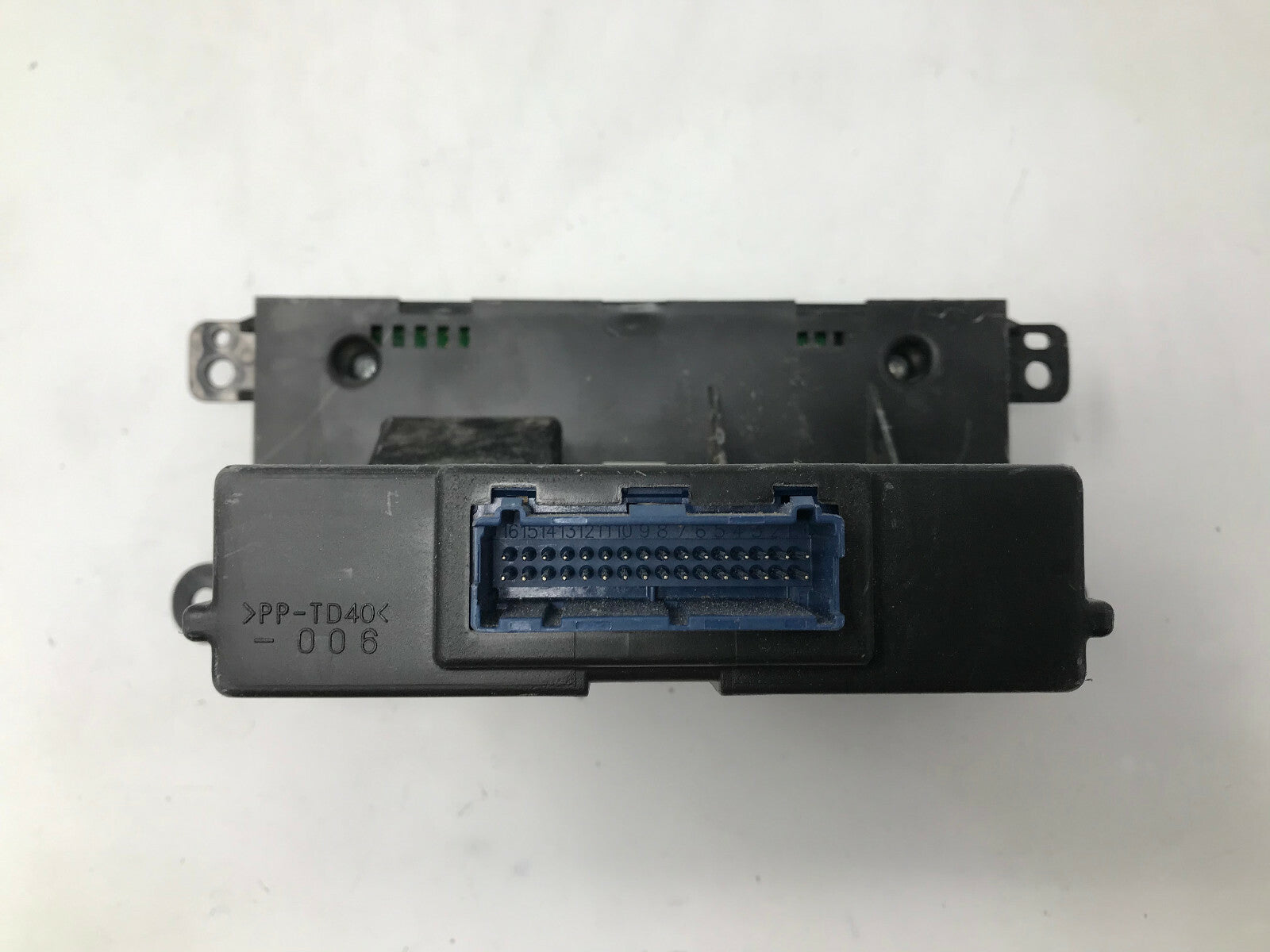 2005-2006 Cadillac CTS AC Heater Climate Control Unit OEM D02B45009