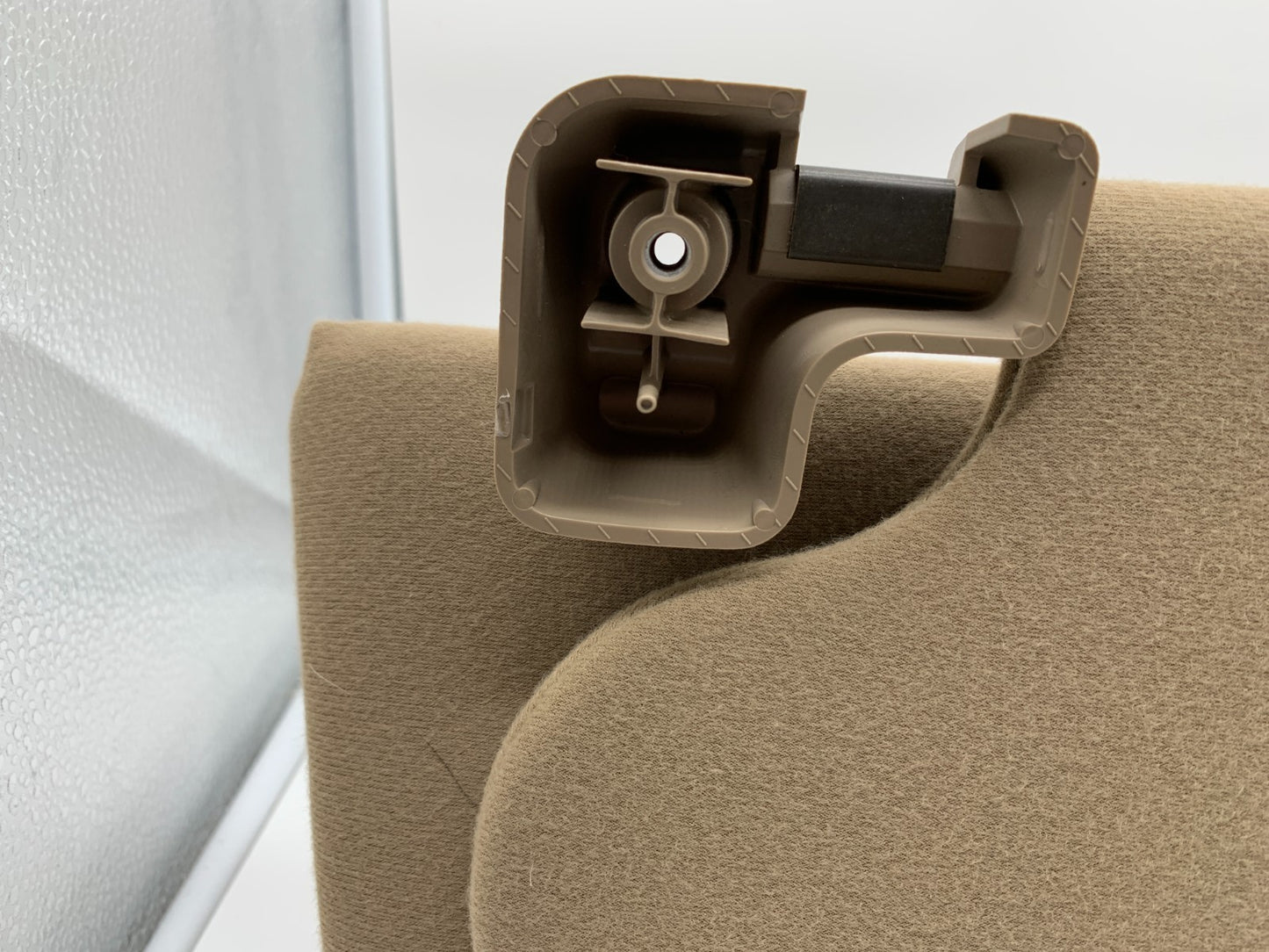 2003-2005 Lincoln Grand Marquis Passenger Sun Visor Gray Illuminated A01B41009