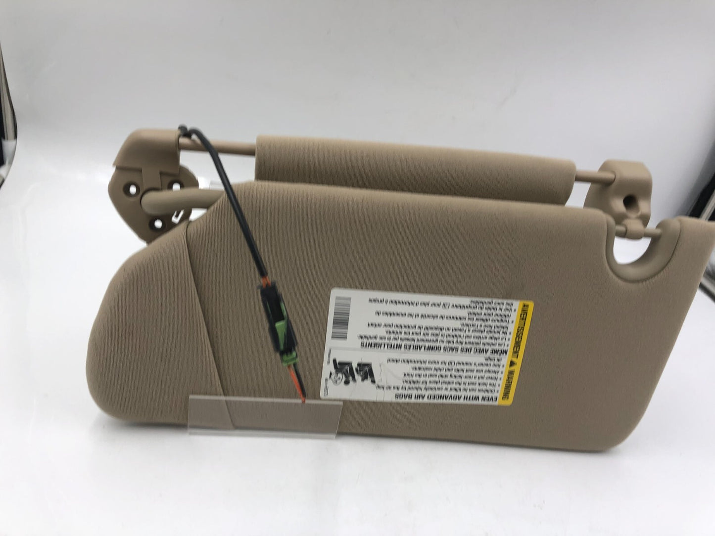 2006-2007 Cadillac DTS Passenger Sun Visor Sand OEM E01B48059