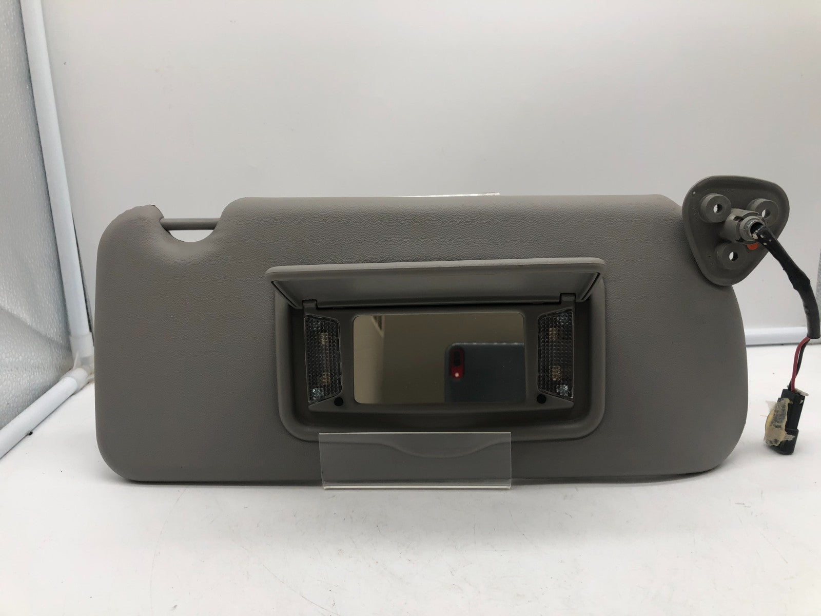 2003-2007 Cadillac CTS Passenger Sun Visor Gray Illuminated OEM A01B24011