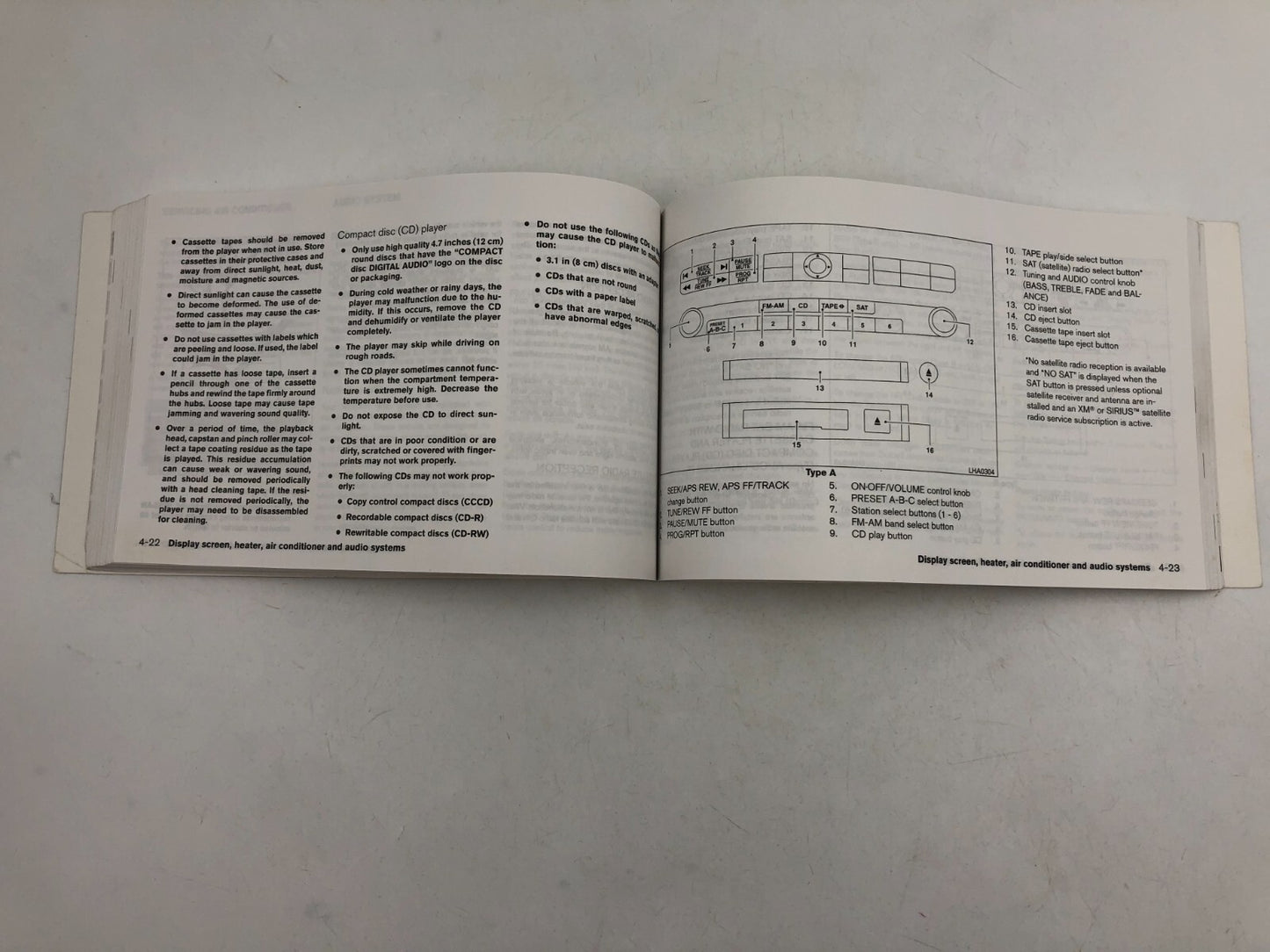 2005 Nissan Maxima Owners Manual Set with Case OEM E02B70010