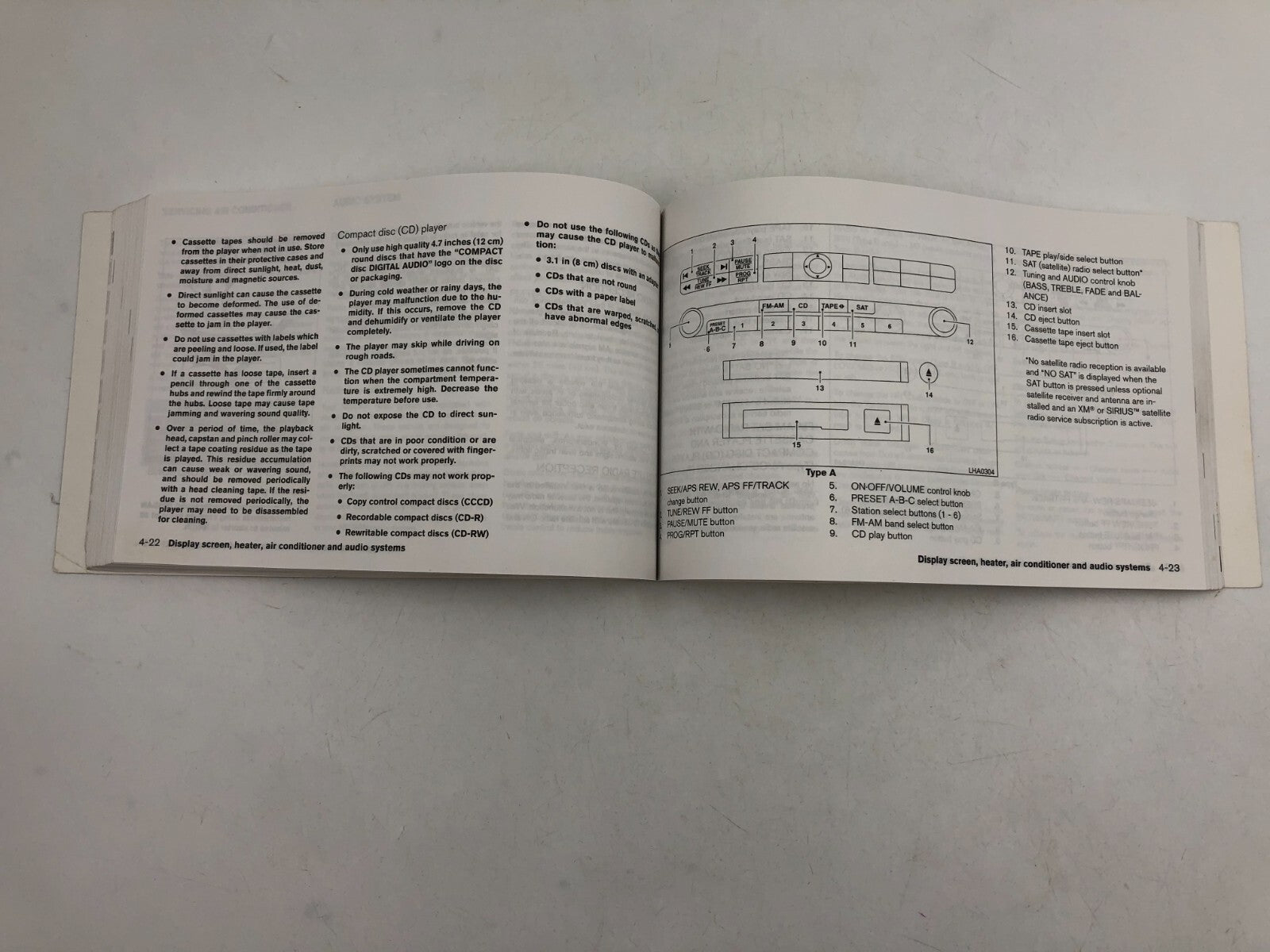 2005 Nissan Maxima Owners Manual Set with Case OEM E02B70010