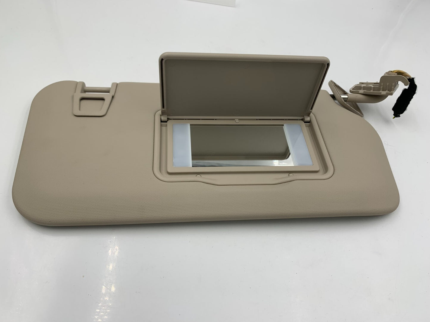 2020 Ford Escape Passenger Sun Visor Gray Illumination Beige D01B57002