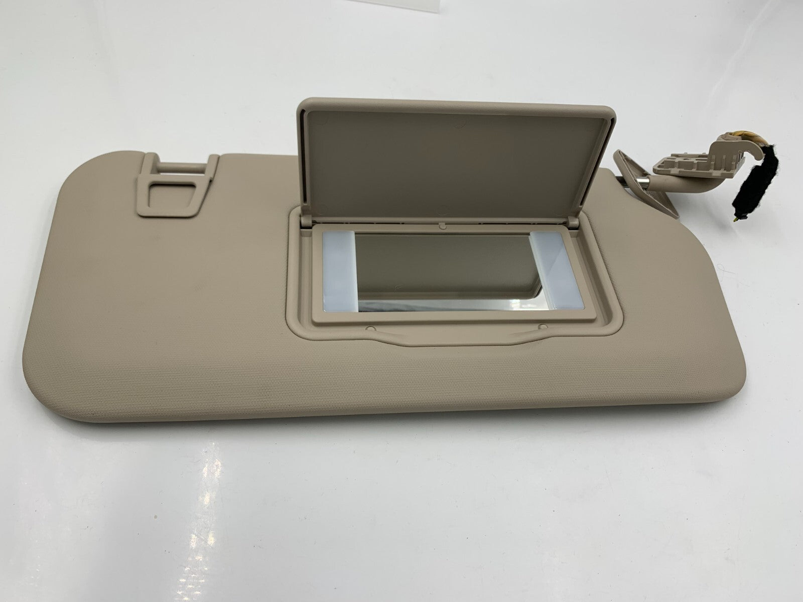 2020 Ford Escape Passenger Sun Visor Gray Illumination Beige D01B57002