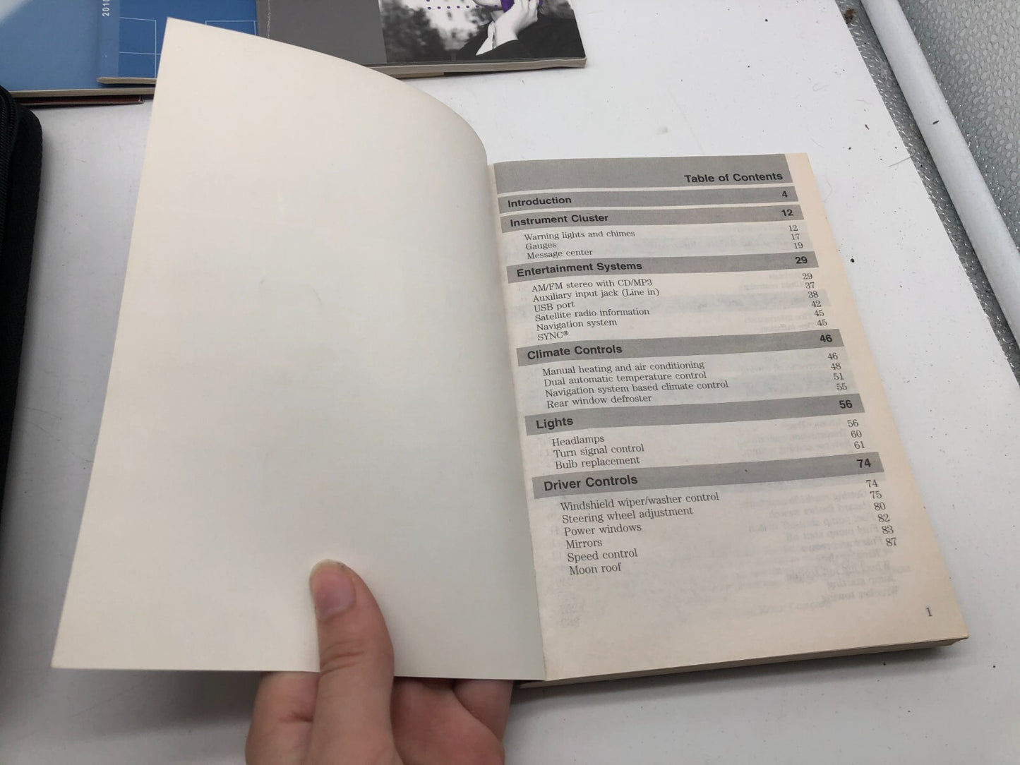 2010 Ford Fusion Owners Manual Set with Case OEM B03B43003