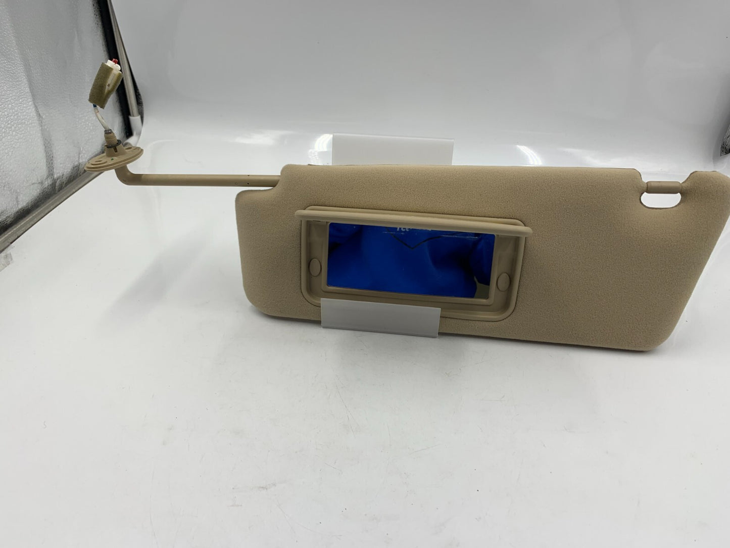 2005-2006 Lexus ES330 Driver Sun Visor Tan Illumination OEM C04B26075
