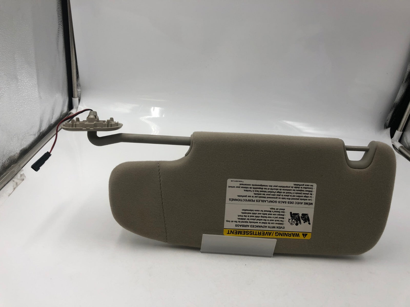2006-2009 Ford Fusion Passenger Sun Visor Gray Illumination OEM A02B54046