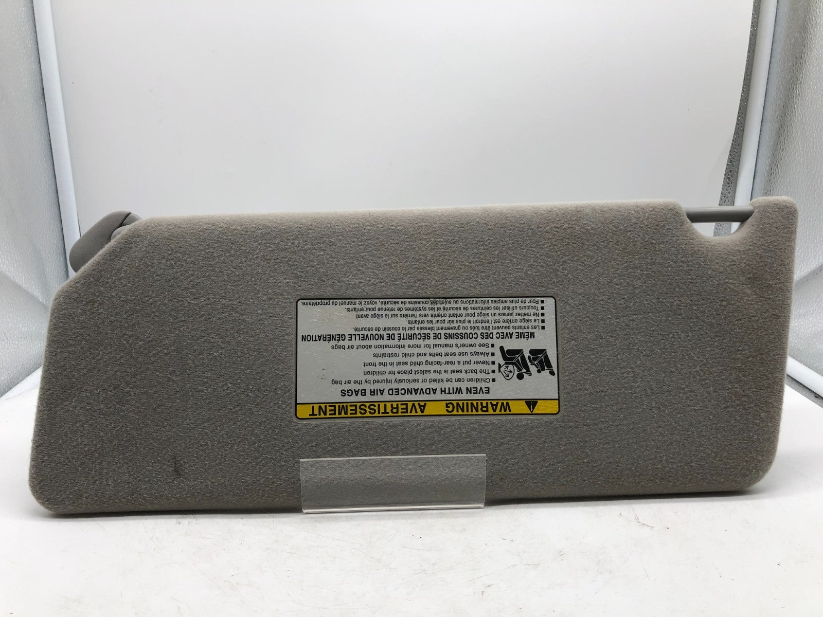 2005-2006 Toyota Camry Passenger Sun Visor Gray OEM D03B08001
