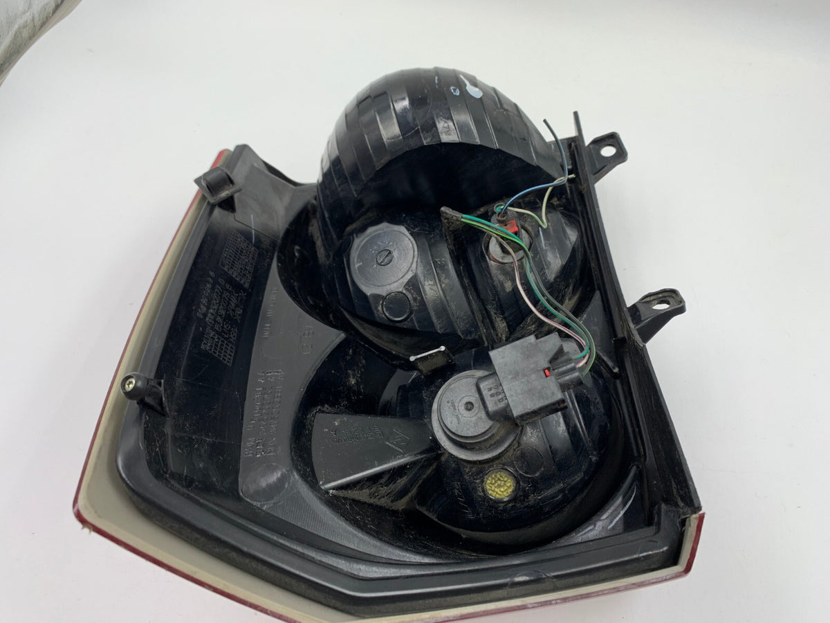 2008-2012 Dodge Caliber Driver Side Tail Light Taillight OEM C01B67001