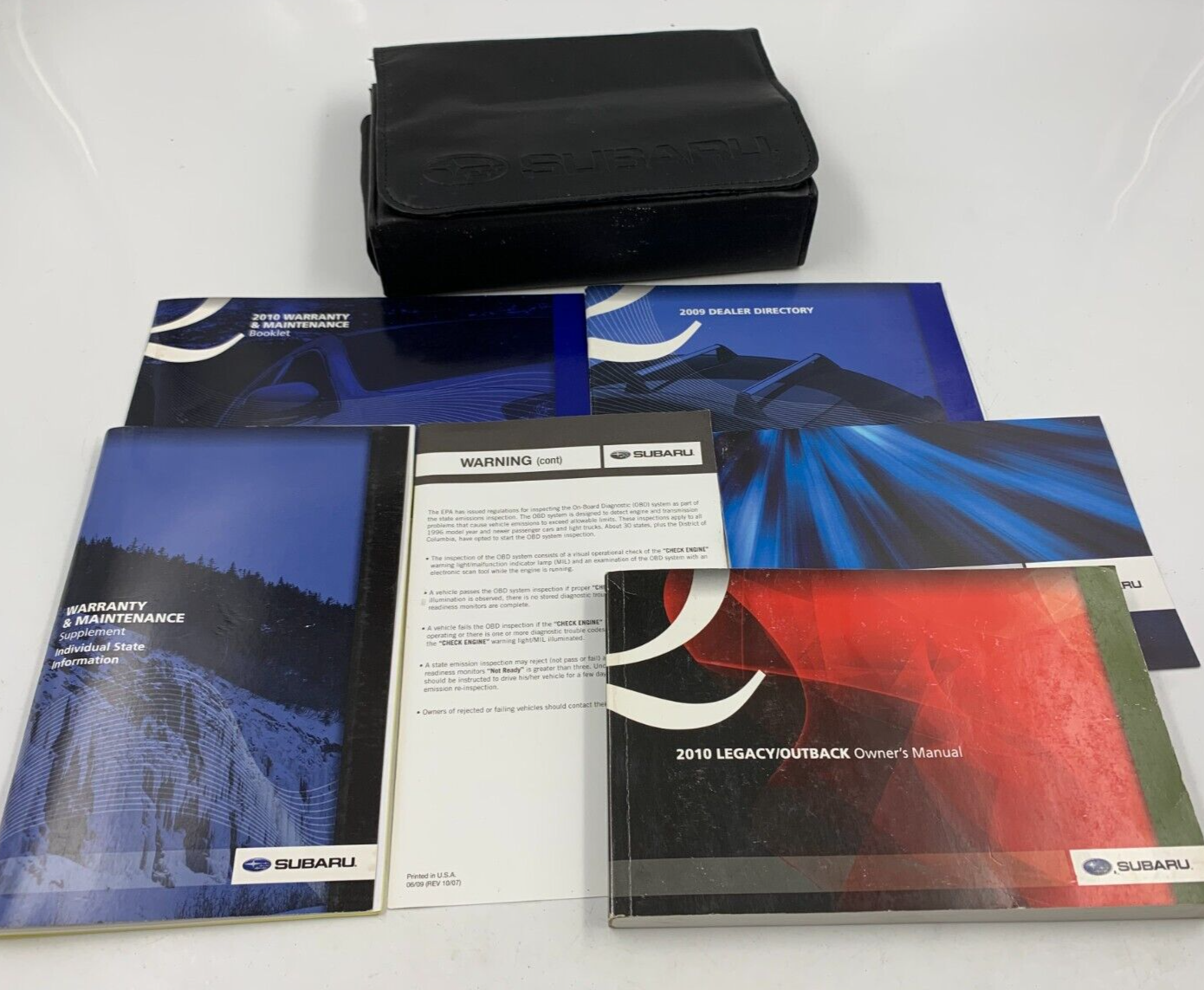 2010 Subaru Legacy Owners Manual Set With Case OEM D02B57008