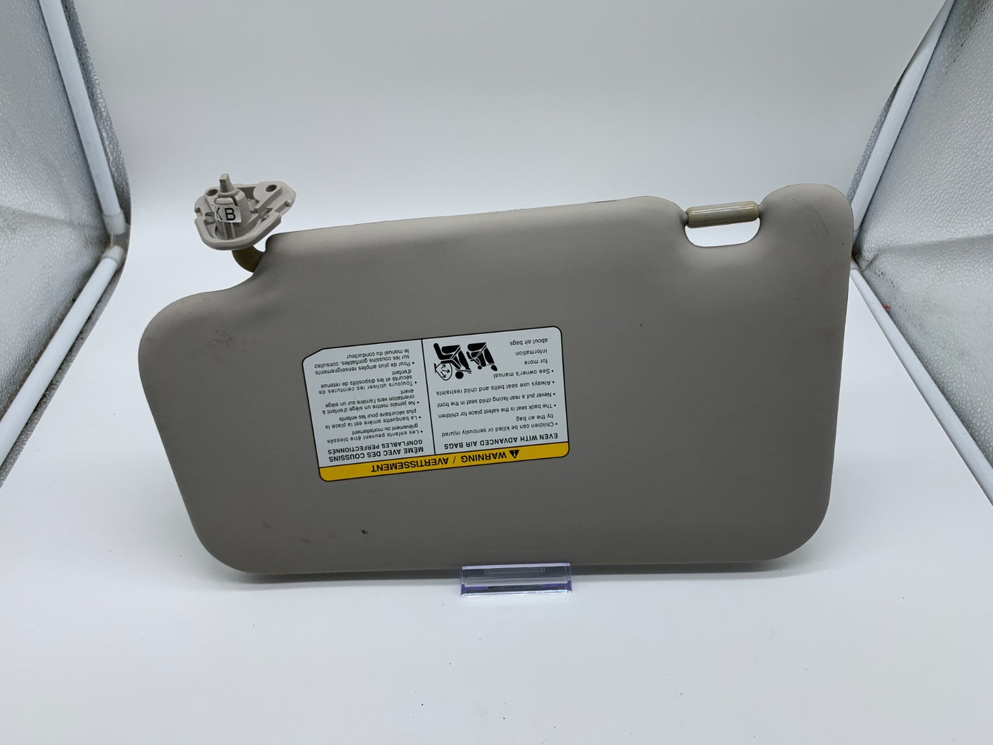 2011-2013 Nissan Juke Passenger Sun Visor Gray OEM B01B54007