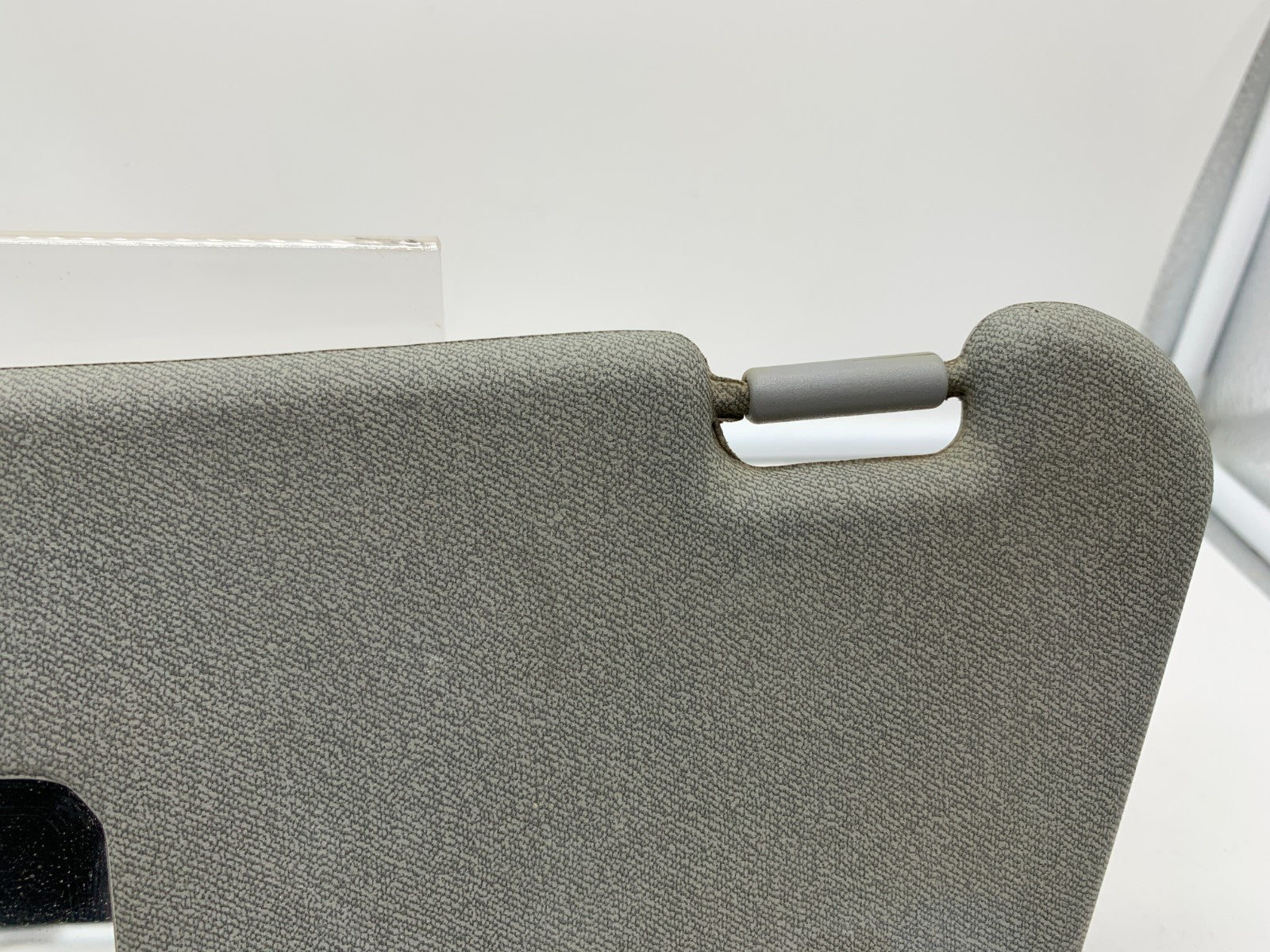 2005-2010 Pontiac Wave Driver Sun Visor Gray OEM B01B20102