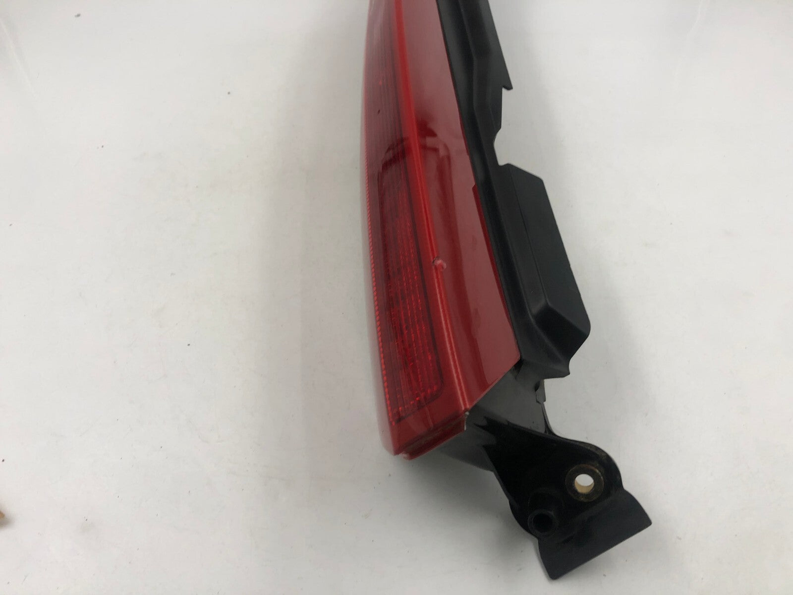 2003-2006 Volvo XC90 Driver Side Upper Tail Light Taillight OEM C04B41008
