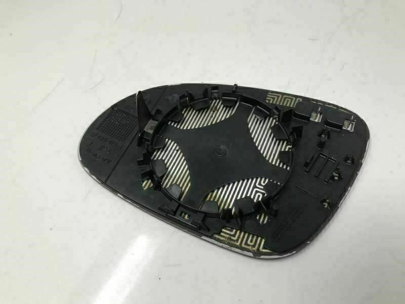 2005 Chrysler 300 Passenger Side Power Door Mirror Glass Only OEM A03B02084