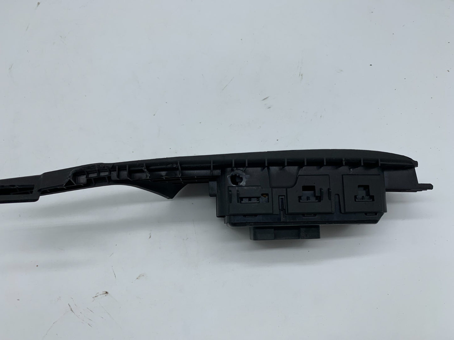 2011-2013 Chevrolet Malibu Master Power Window Switch OEM D03B66006