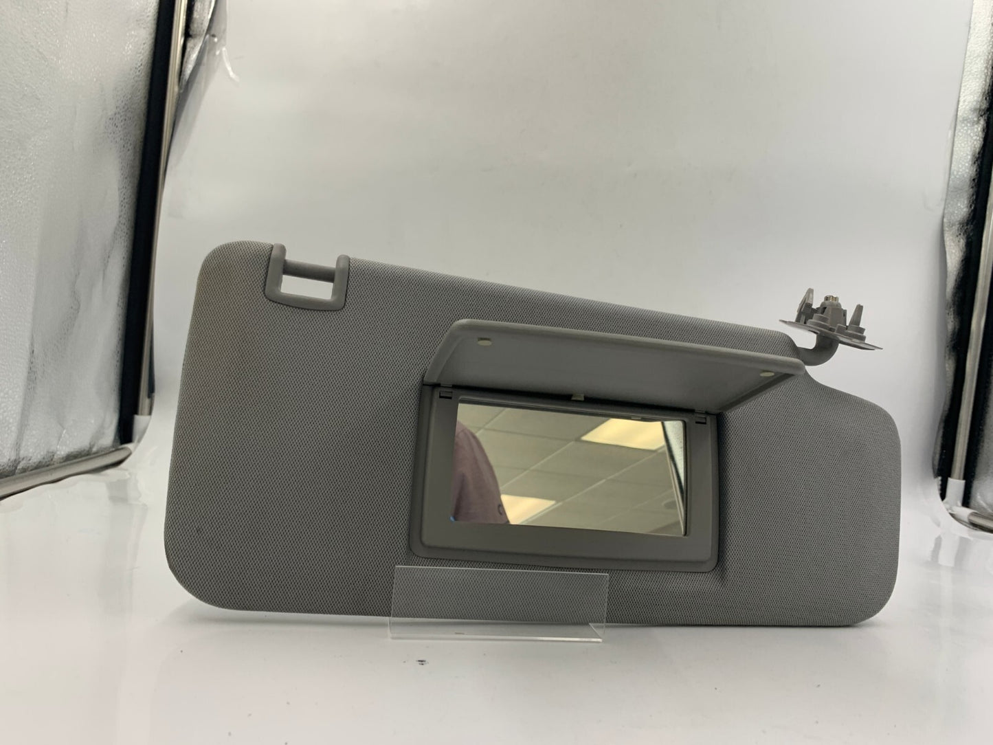 2017-2021 Chevrolet Trax Passenger Sun Visor Gray OEM C01B06030