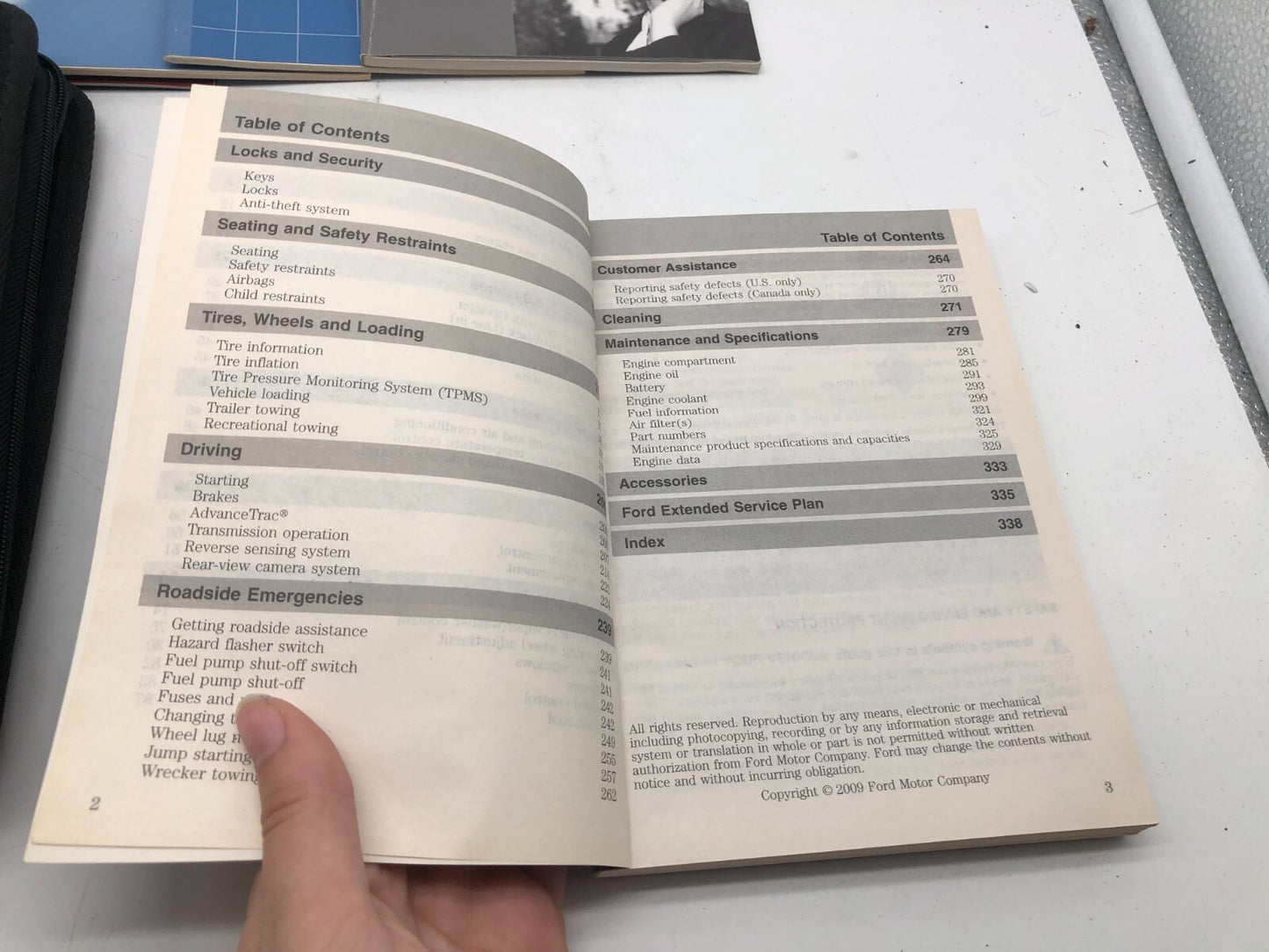 2010 Ford Fusion Owners Manual Set with Case OEM B03B43003