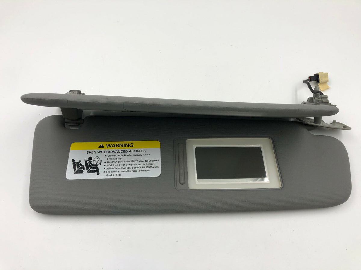 2004-2010 Volkswagen Touareg Passenger Sun Visor Gray Illuminated OEM A03B41002