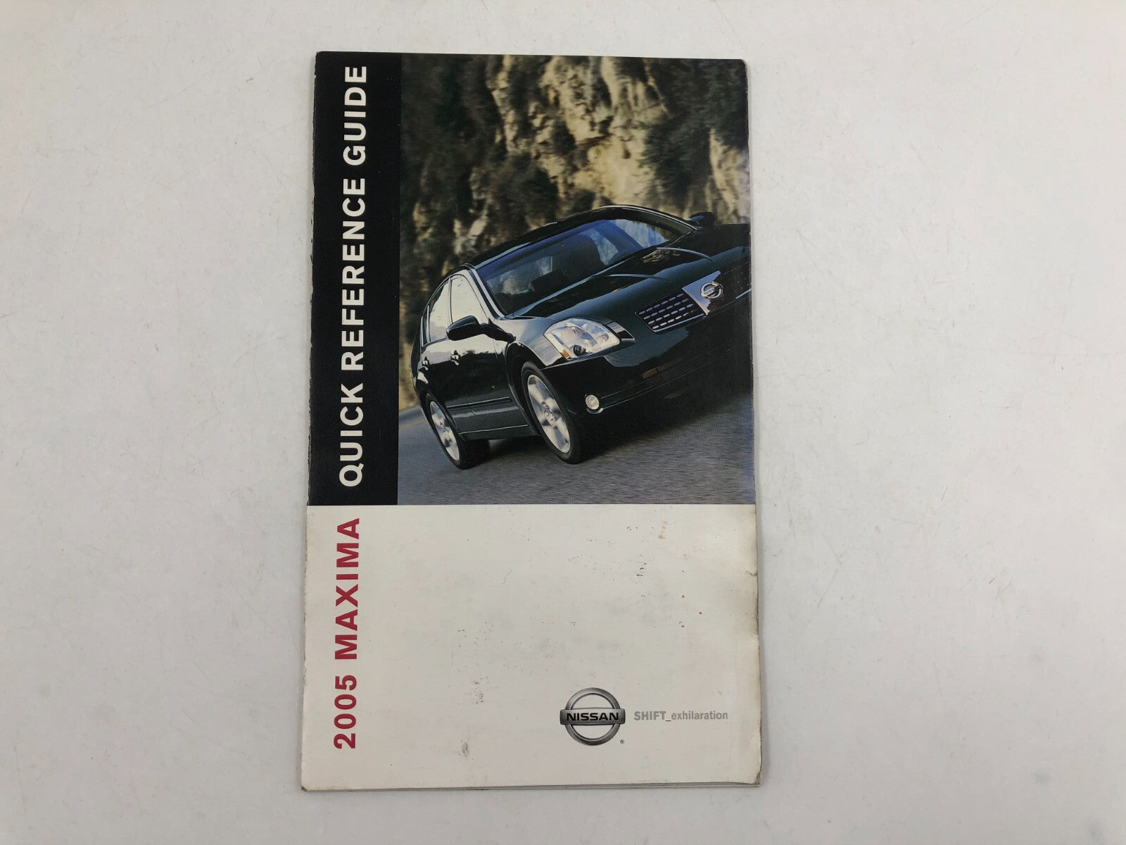 2005 Nissan Maxima Owners Manual Set with Case OEM E02B70010