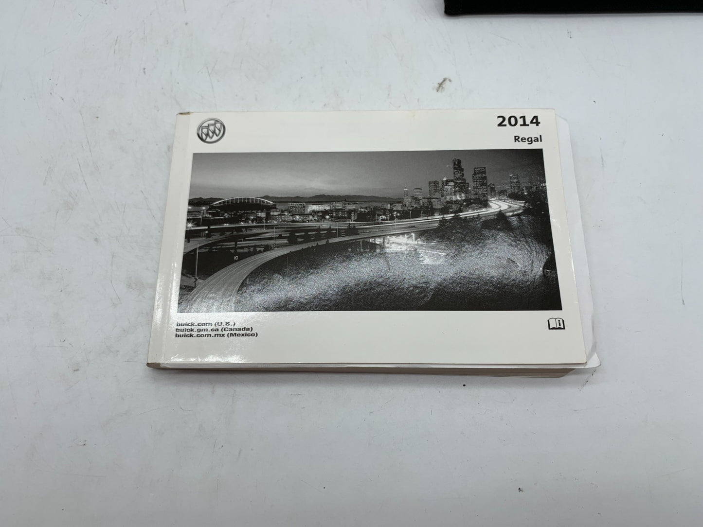 2014 Buick Regal Owners Manual Set with Case OEM C03B28009