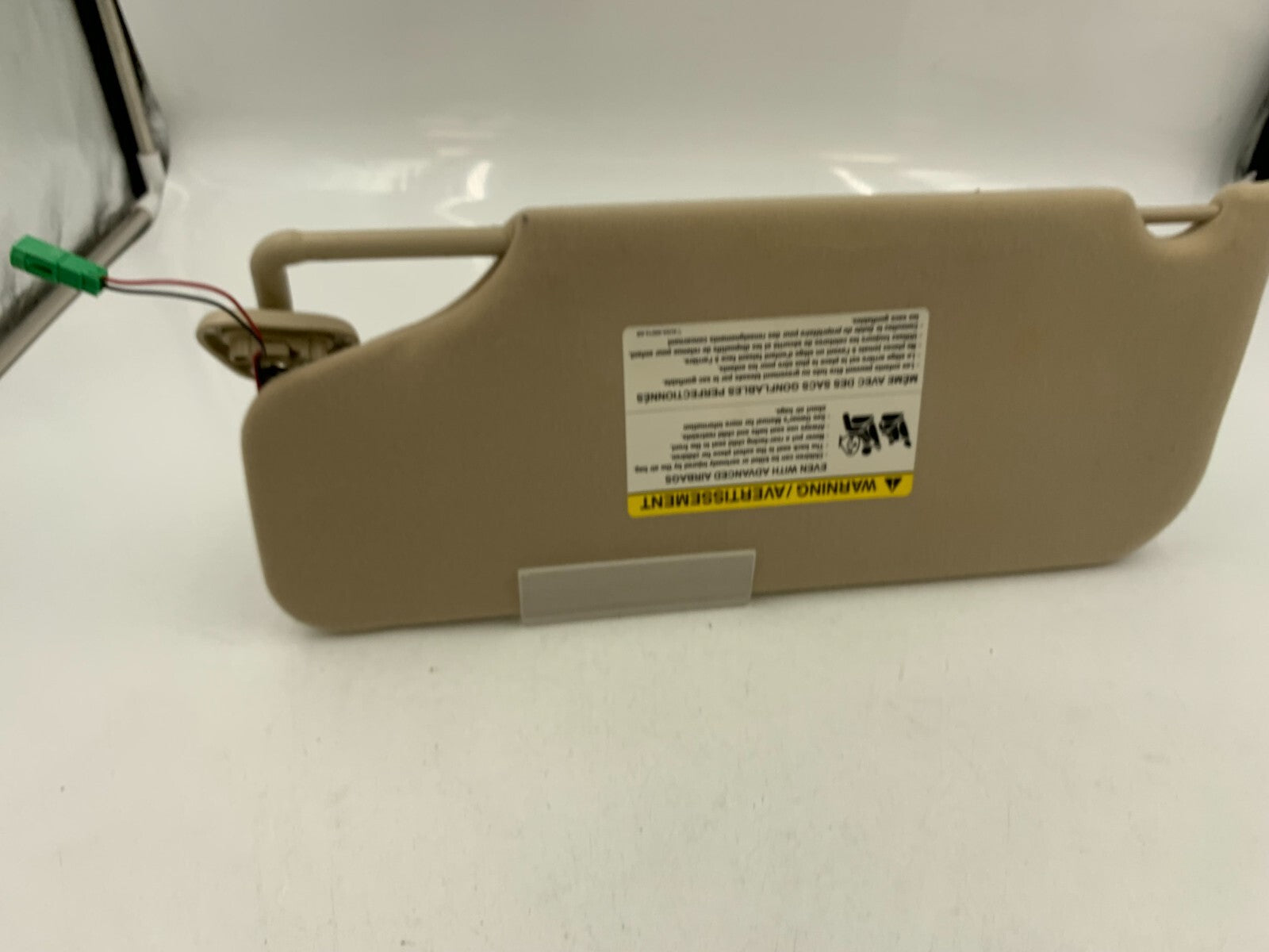 2006 Mercury Montego Passenger Sun Visor Beige Illuminated OEM B01B53004