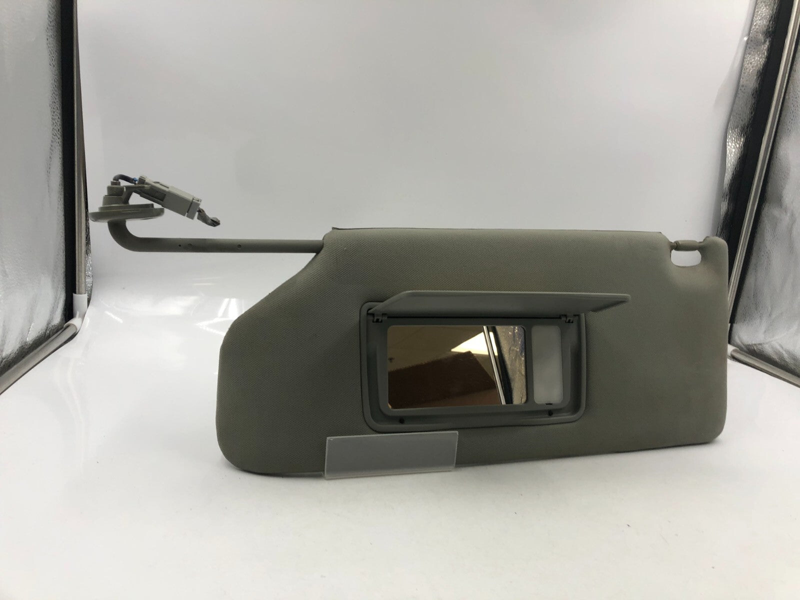 2006-2010 Honda Odyssey Driver Sun Visor Gray Illuminated OEM C01B07029