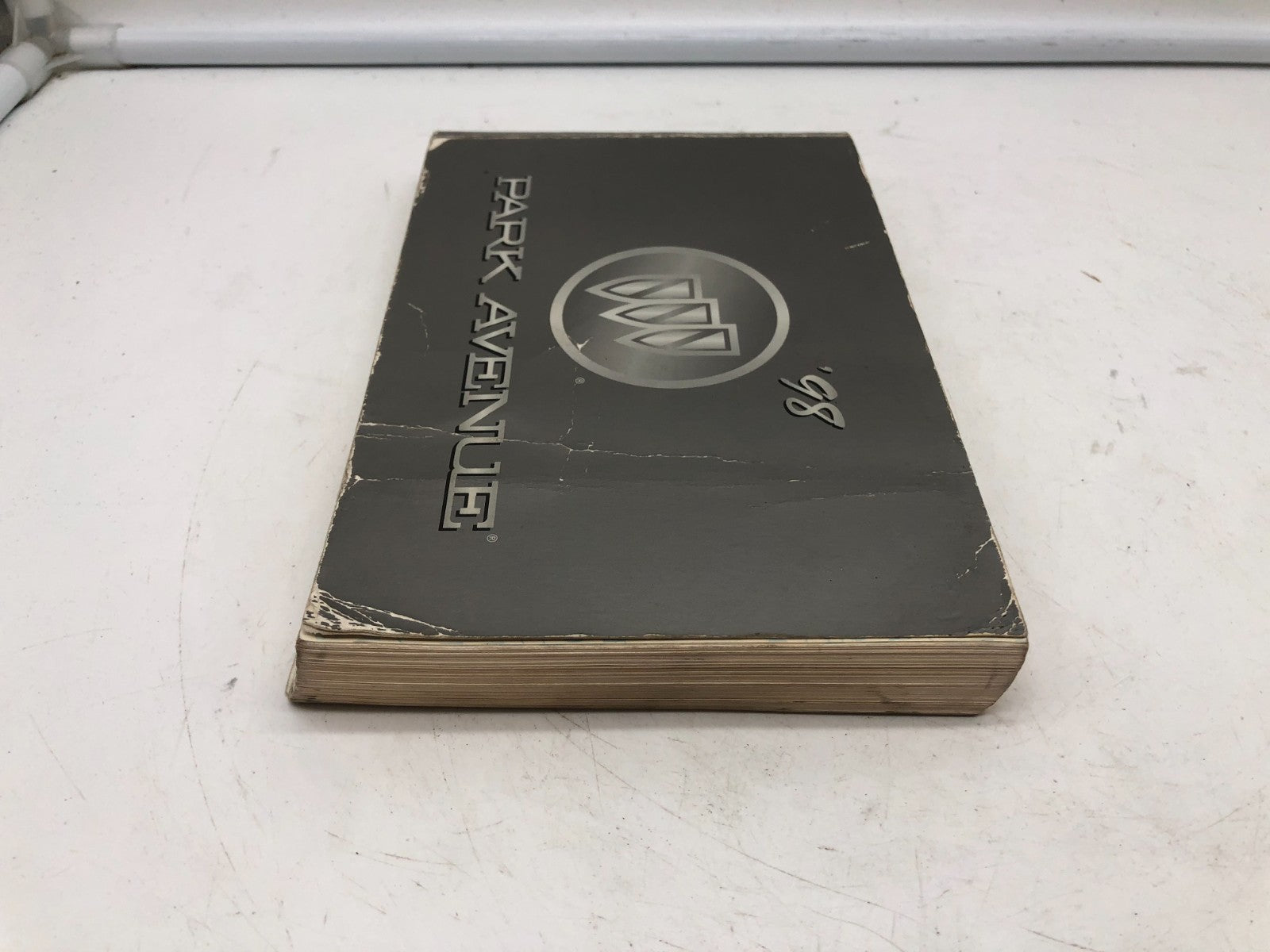 1998 Buick Park Avenue Owners Manual OEM C02B45003