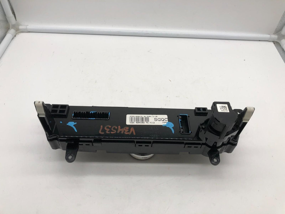 2017-2019 Kia Soul AC Heater Climate Control Unit OEM D02B01055