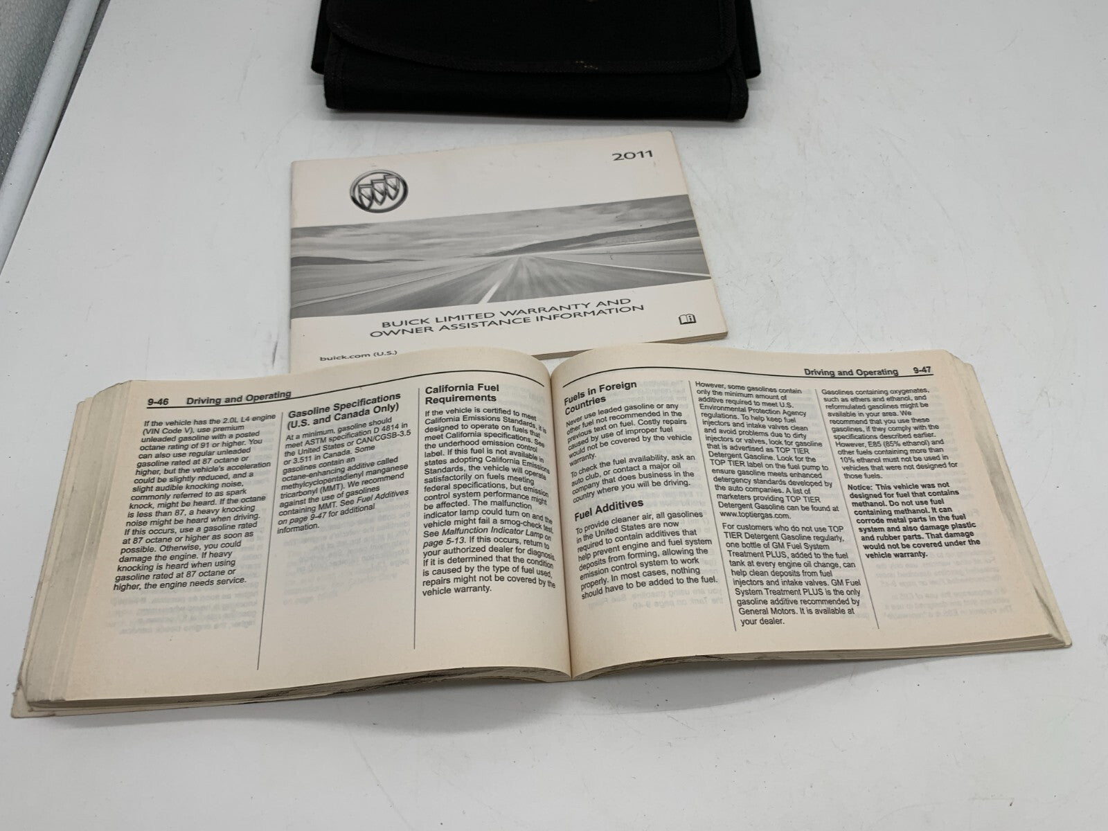 2011 Buick Regal Owners Manual Set with Case OEM B01B54040