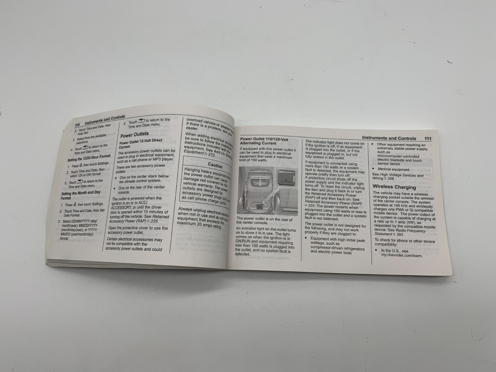 2018 Chevrolet Malibu Owners Manual OEM C03B65018