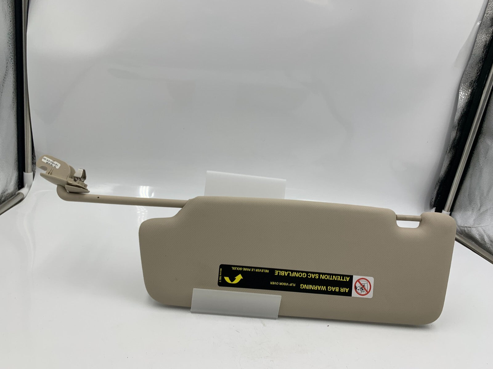 2009-2012 Audi A4 Passenger Sun Visor Sunvisor Gray Illuminated OEM D02B32026