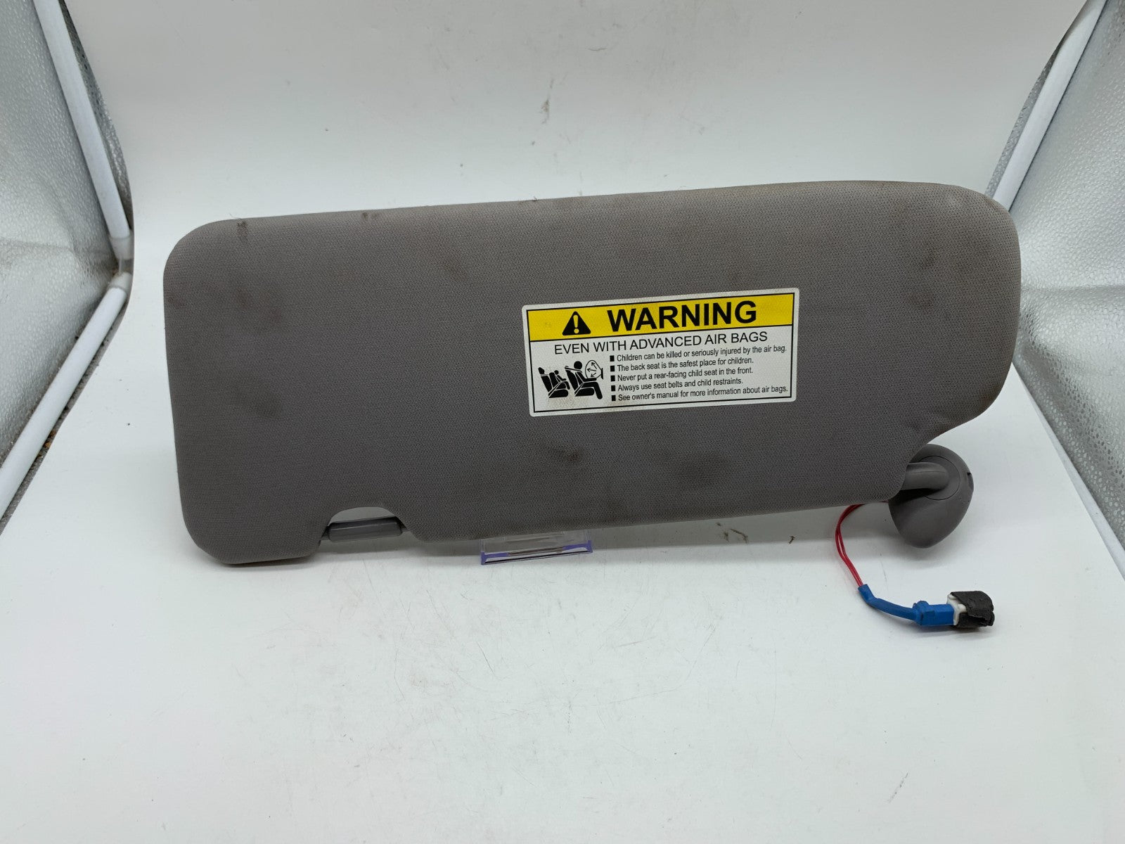 2017-2019 Honda CRV CR-V Passenger Sun Visor Gray Illuminated OEM B01B28001